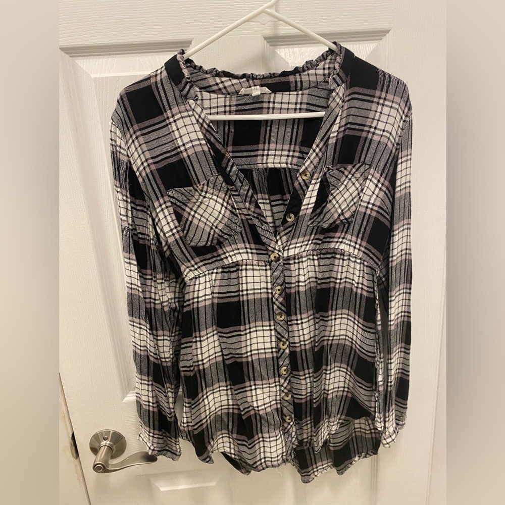 Black and white plaid tunic top in size medium